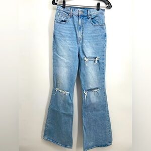 Levi’s 70’s High‎ Flare Jeans Size 26 Distressed Light Wash